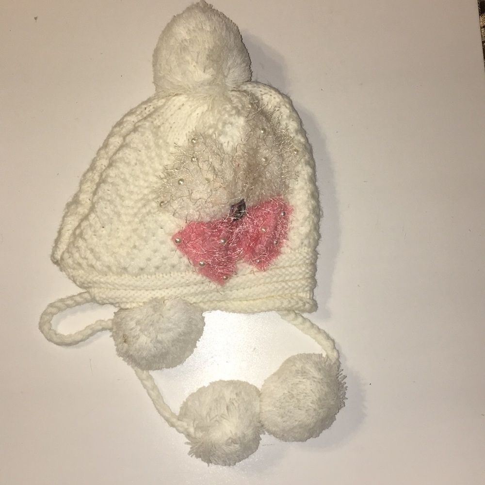 100% Woolen Crocheted Pom Pom Cap